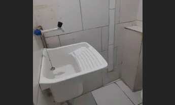 Imagem 5: Centro Gamboa Lojas com 35 e 60 metros metros R$ 800,00 e R$ 1.300,00