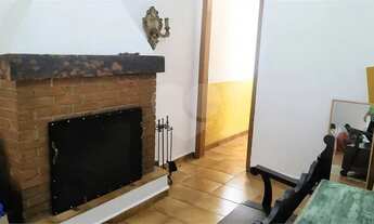 Imagem 4: Casa térrea, totalmente reformada, localizada em rua tranquila