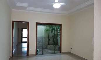 Imagem 2: Casa de condomínio térrea para aluguel tem 200 metros quadrados com 3 quartos