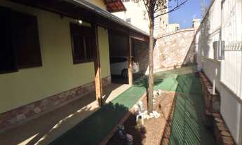 Imagem: Casa de 4 quartos a venda no bairro Álvaro