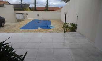 Imagem: Vende-se lote amplo com duas casas!