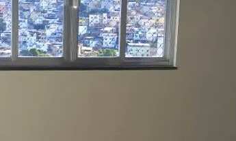 Imagem 4: Apartamento no bairro Teixeiras, quarto e sala, em Juiz de Fora - MG