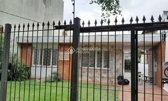 Imagem 4: Casa de 4 quartos com 3 vagas à venda no bairro Vila Ipiranga em Porto Alegre