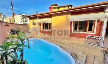 Imagem: Casa com 5 dormitórios à venda, 249 m²