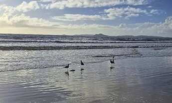 Imagem 3: Aluga se linda casa pe na areia por temporada em cabo frio (unamar)