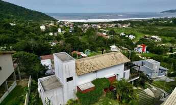 Imagem: Casa de Alto Padrão com Vista Permanente