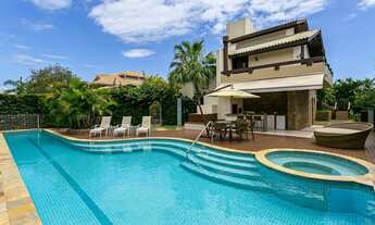 Imagem: Aluguel de Temporada! Mansão frente ao