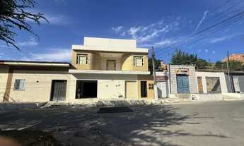 Imagem: Imóvel com 3 unidades (área comercial