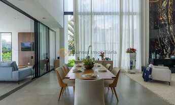 Imagem 6: Mansão Sofisticada no Tamboré 1 Espaço, Conforto e Exclusividade