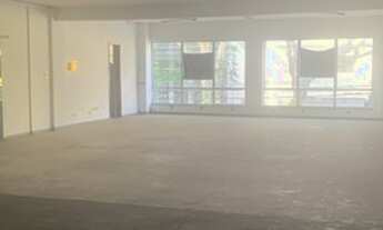 Imagem 5: Salão 300m2 Galpão / depósito com aluguel por R$5.000 /mês