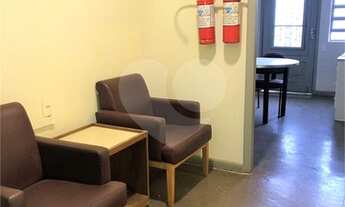 Imagem 7: Casa com 4 dormitórios/8 salas e amplo terreno!