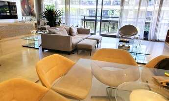 Imagem 7: Encontrei!!!!!!!!!!!!!!Alto luxo! Prédio imponente, rua nobre de Ipanema