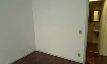 Imagem 6: Amplo apartamento de dois quartos sendo 1 suíte, dependência completa e garagem