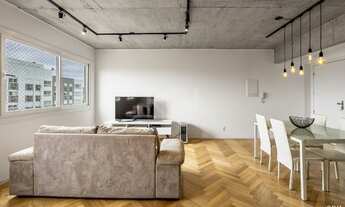 Imagem 4: Apartamento mobiliado 2 dormitórios, sendo 1 suíte e 2 vagas de garagem na Zona Norte