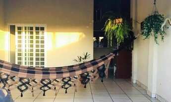 Imagem 6: Casa para venda possui 210 metros quadrados com 3 quartos