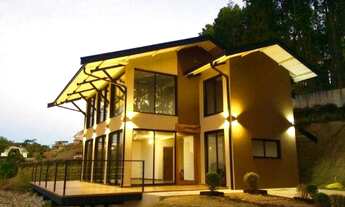 Imagem 7: Casa à Venda em Campos do Jordão pela imobiliária guanabara.house