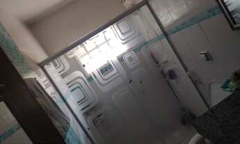 Imagem 6: Casa para venda tem 220 metros quadrados com 3 quartos em Jardim Império do Sol - Londrina