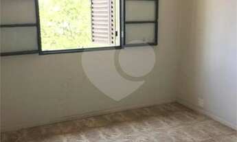 Imagem 2: Sobrado com 180 m² sendo 4 dormitórios, 1 suíte e 2 vagas de garagem