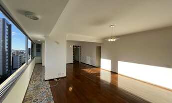 Imagem 3: Apartamento para aluguel tem 180 metros quadrados com 4 quartos