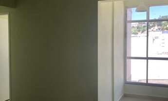 Imagem 3: 02 Vendo apartamento c/02 quartos Reformado