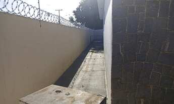 Imagem 4: VENDE-SE CASA no Jd. Nazareth - ACEITA TROCA POR APARTAMENTO