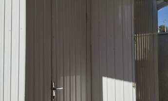 Imagem 4: Vende se ou troca uma Banca de zinco para retirar do local