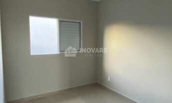 Imagem 4: CAC1392V - Casa a Venda em condomínio fechado com quintal grande e a 10 min. Shopping Igua