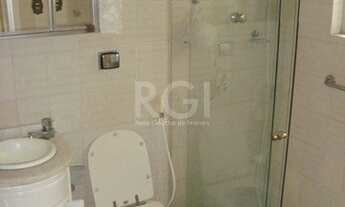 Imagem 6: Apartamento de 2 dormitórios, de FRENTE, com SACADA e dependência