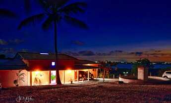 Imagem 4: Casa com piscina e viveiro de camarão com vista para a laguna