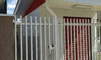 Imagem 3: Vende se ou troca uma Banca de zinco para retirar do local