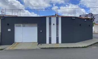 Imagem: Vendo linda casa com 4 suítes porteira