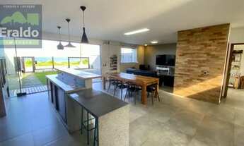 Imagem 2: Sobrado em Balneário Perequê - Matinhos, PR