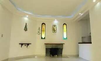 Imagem 7: Sobrado para venda tem 220 metros quadrados com 4 quartos em Jardim Siesta - Jacareí - SP