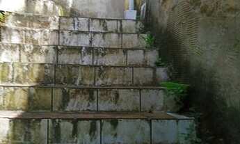 Imagem 2: Casas no morro do Marapé terreno 8x41