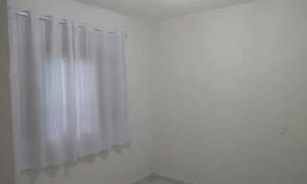 Imagem 2: Casa fundos tipo kit net Flamboyant