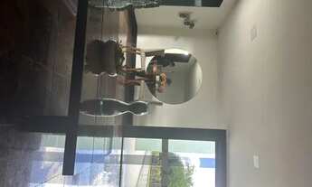 Imagem 2: Apartamento para aluguel possui 100 metros quadrados com 4 quartos no centro