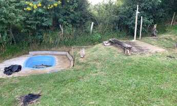 Imagem 5: Chalé de madeira, na beira da represa do Funil, terreno com 6.272 metros quadrados