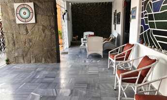 Imagem 6: Casa com 6 Quartos à Venda, 190 m² por R$ 730.000