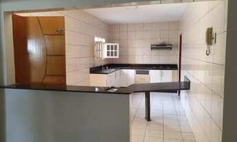 Imagem 6: Alugo Excelente Casa com ótima localização e 4 quartos