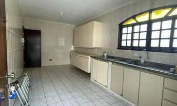 Imagem 3: Casa com 3 dormitórios para alugar, 270 m² por R$ 5.350/mês - Centro - Atibaia/SP