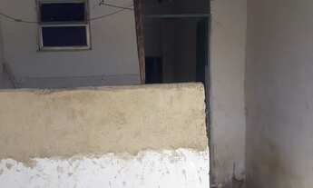 Imagem 2: Alugo uma casa Casa com 1 dormitório