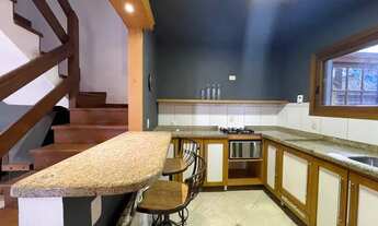 Imagem 2: Linda casa! Localizada no Condomínio Quinta da Serra no centro da cidade de Canela , próxi