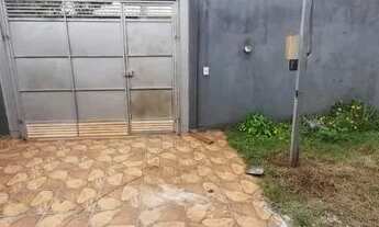 Imagem 4: Casa 3 quartos. Bairro Taveirópolis, com quintal, garagem descoberta. Próx. Duque