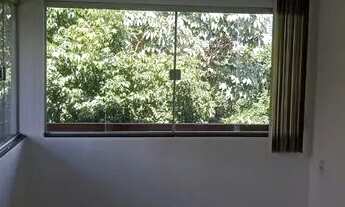 Imagem 2: Casa ampla (90m²) c/ varanda e garagem no Stiep