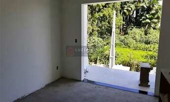 Imagem 6: Sobrado à venda no bairro Glória, Joinville/SC em rua sem saída. Amplo sobrado com 180m2