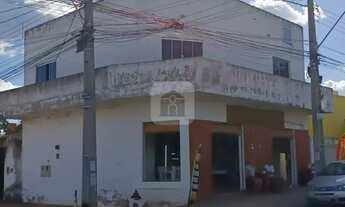 Imagem: Casa comercial estilo sobrado para venda