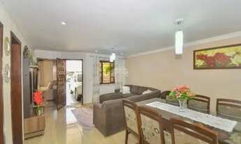 Imagem 4: VENDO Maracanã Casa com 3 dormitórios