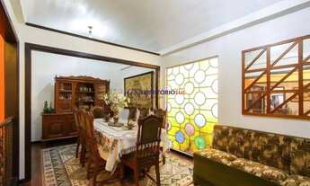 Imagem 5: Casa de esquina Casa com 5 dormitórios