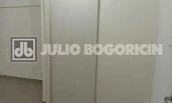 Imagem 4: Sala : / Comercial / Portuguesa