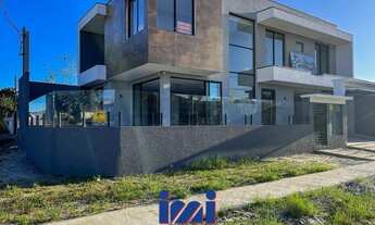 Imagem 7: Sobrado de alto padrão à venda na faixa do mar